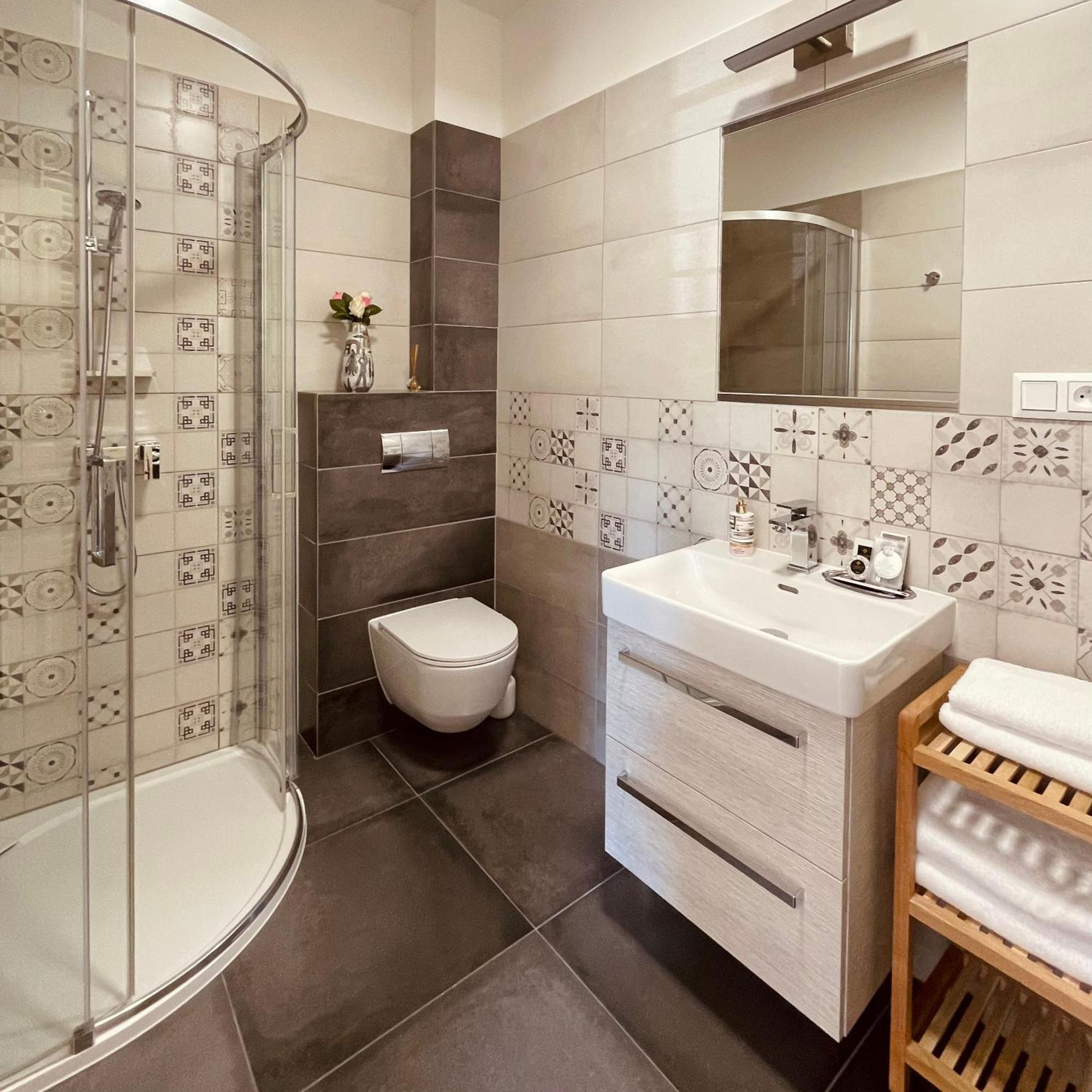 Basta & Wellness Apartment *